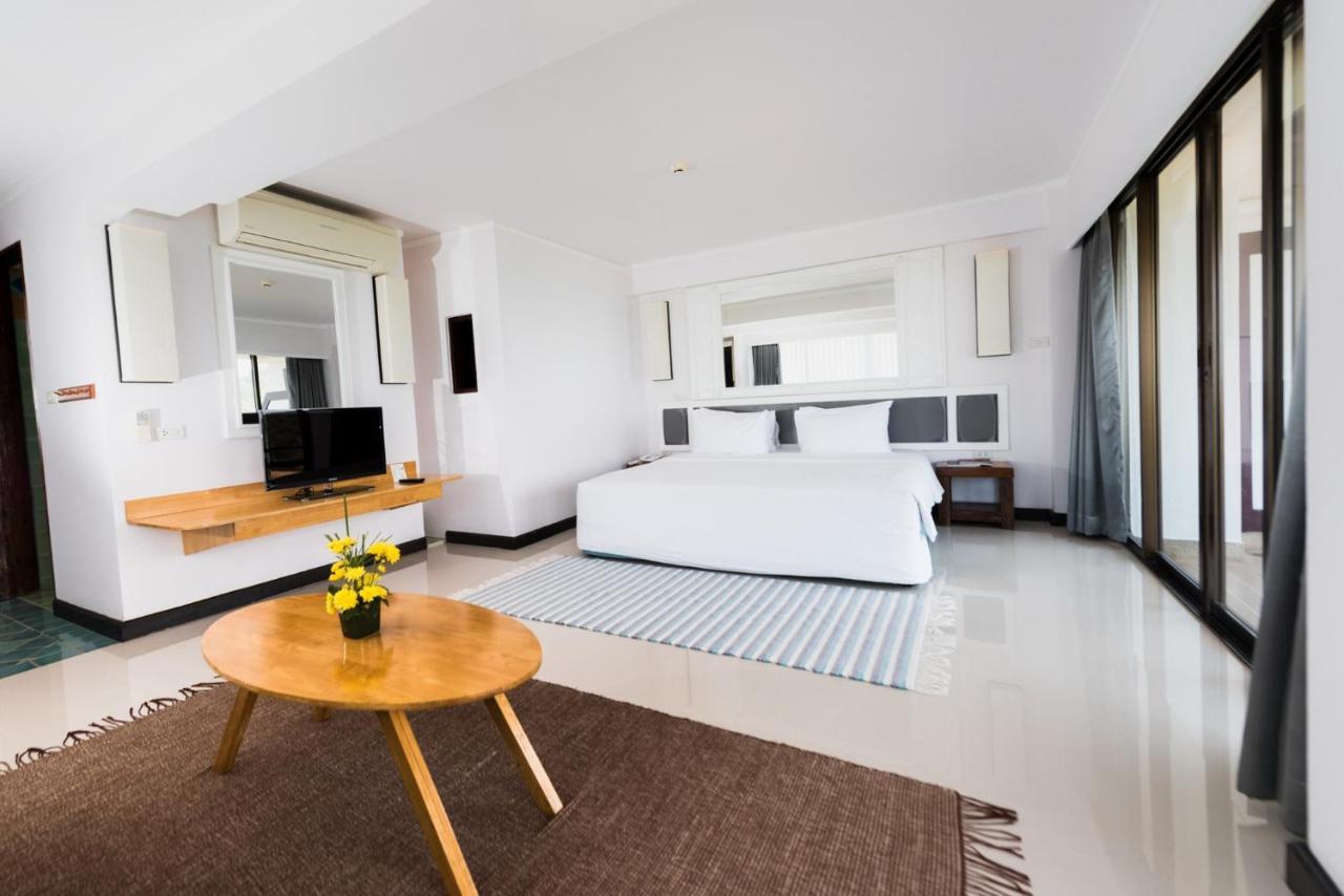 Rayong Resort Hotel Бан-Пе Экстерьер фото