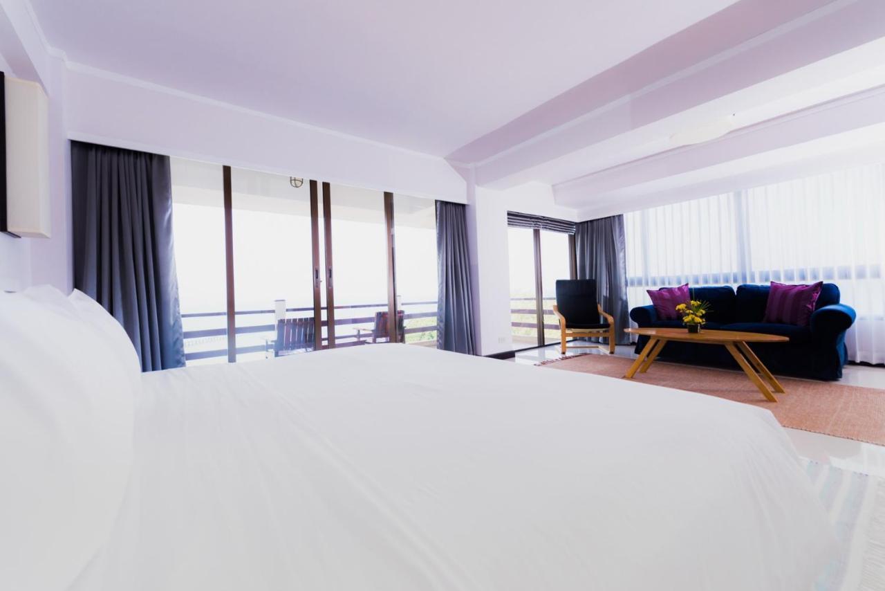 Rayong Resort Hotel Бан-Пе Экстерьер фото