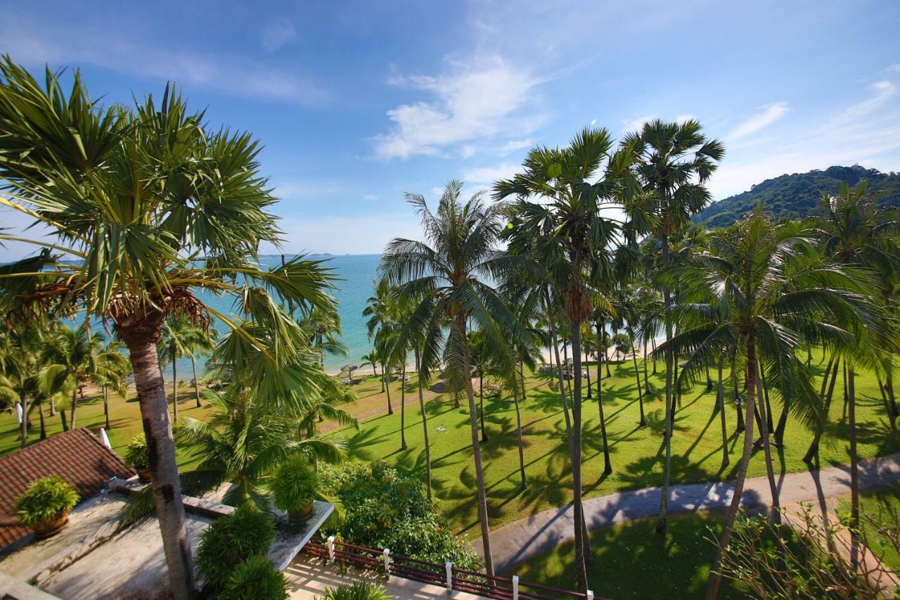 Rayong Resort Hotel Бан-Пе Экстерьер фото